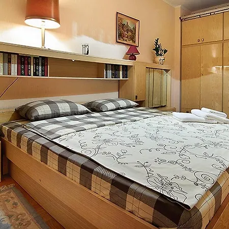 Aparton Nezavisimosti Prospekt 52/1 Daire *